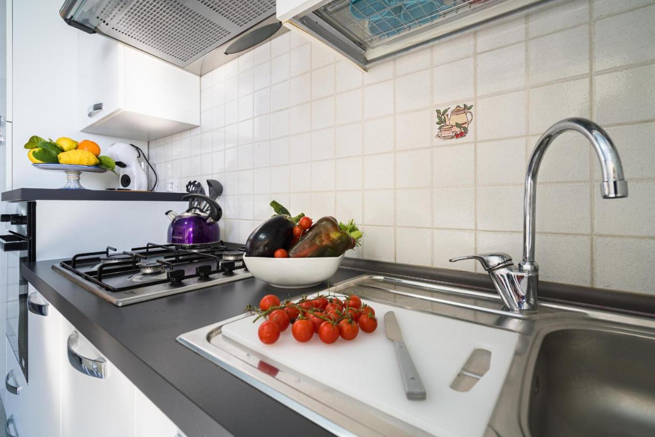 Loft Balcone Sul Mare Lägenhet Letojanni Exteriör bild